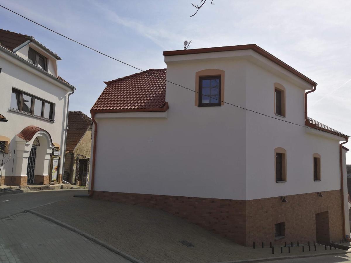 Penzion Sarlota & Vinarstvi Vitek Josef Mutěnice 외부 사진